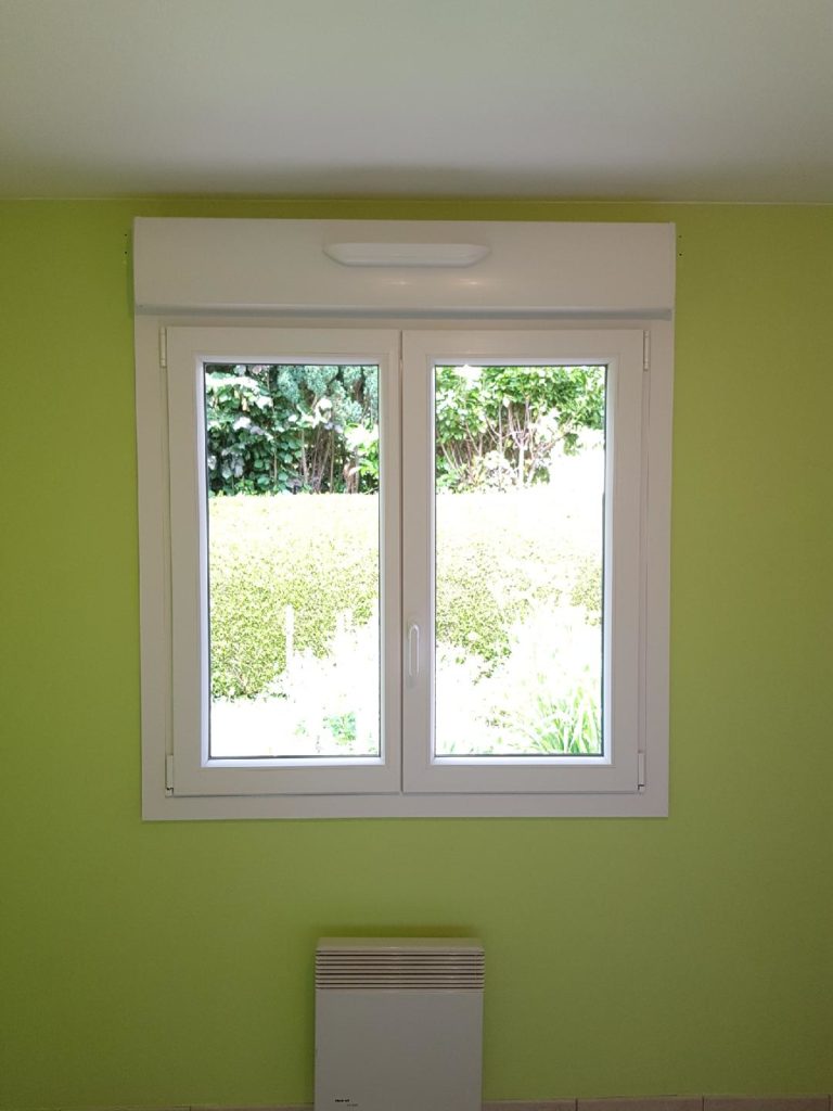 Fenêtre en PVC blanc