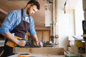 comment dénicher le meilleur menuisier installateur