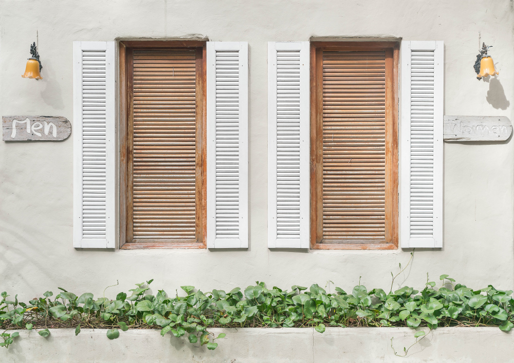 Volets en PVC imitation bois