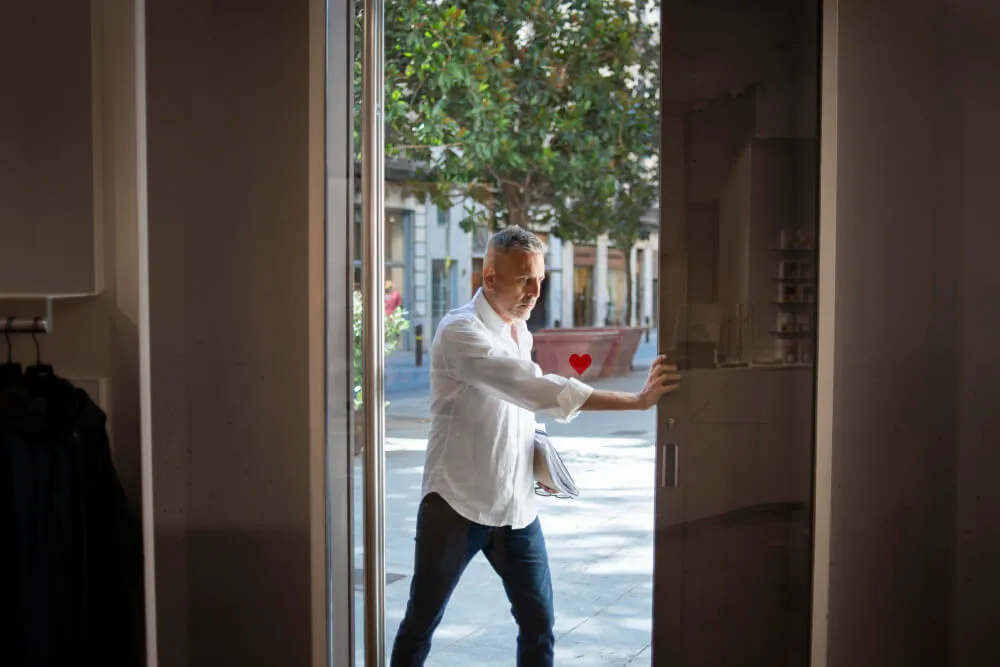 porte pivotante intérieure sur mesure